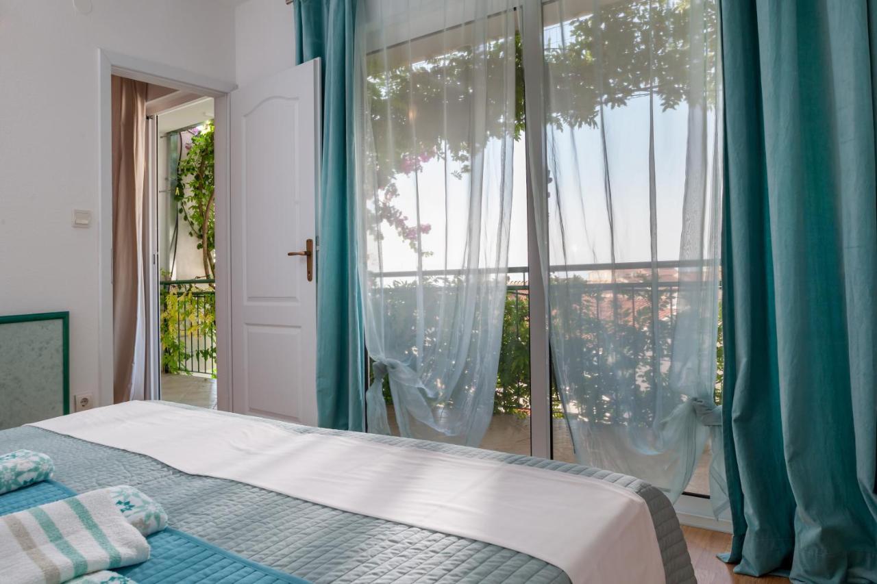 Apartments Leut 80M From The Sea ポドゥゴラ 部屋 写真