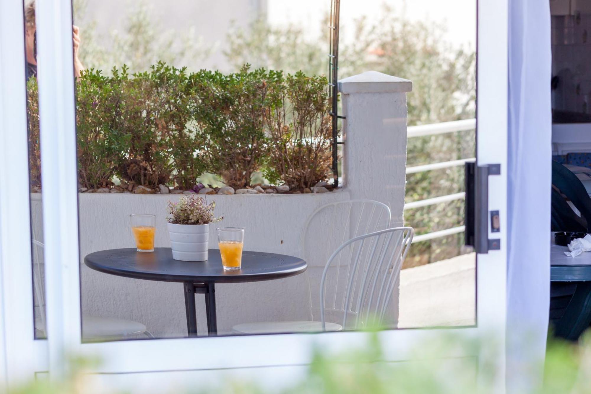 Apartments Leut 80M From The Sea ポドゥゴラ 部屋 写真